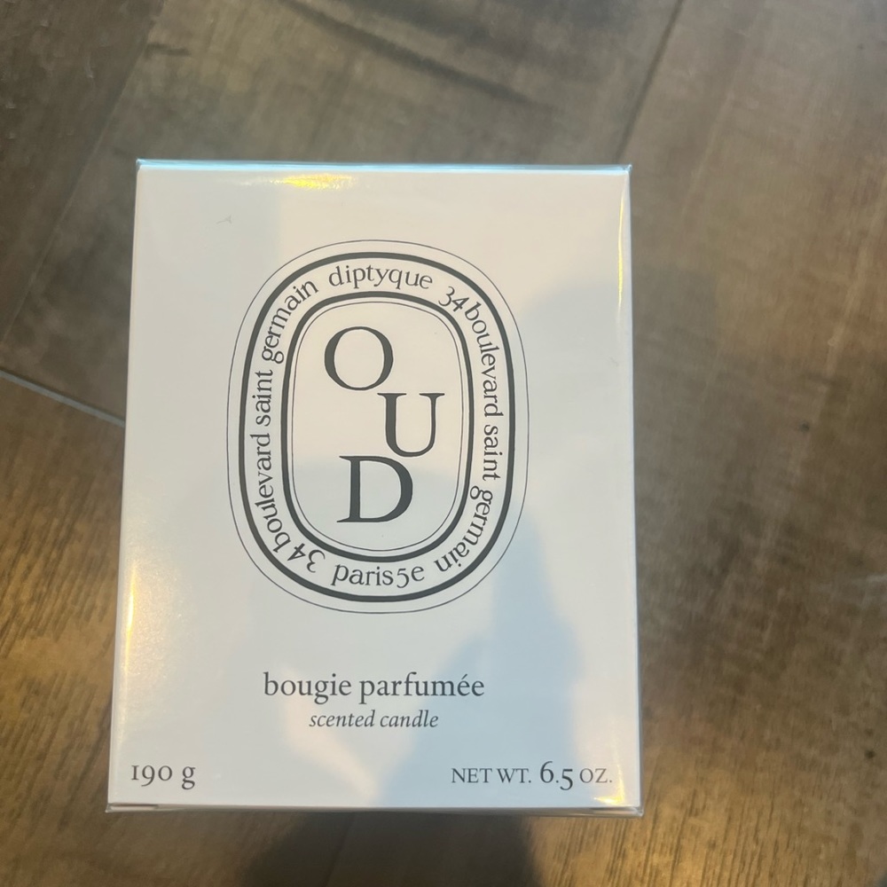 OUD - Brand New
Classic Candle